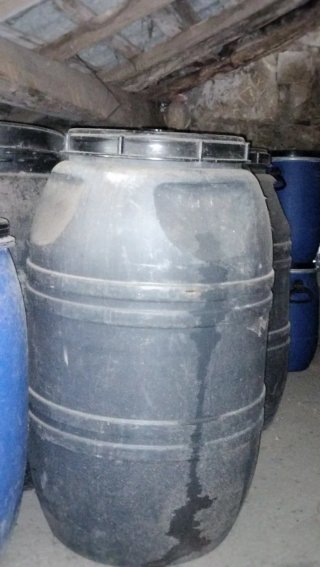 Prensa,Estrujadura y Tanques para vino (acero inox