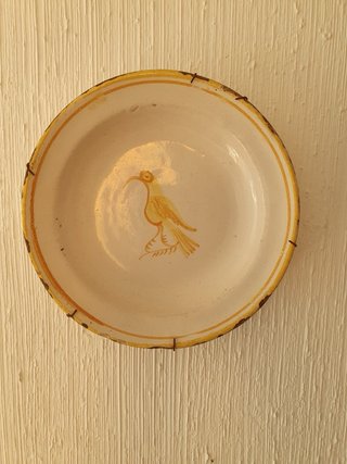Platos decorativos pájaros estilo catalán.