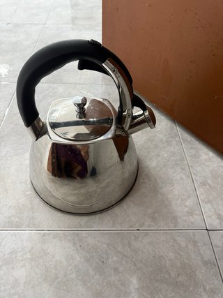 Tetera de Acero Inoxidable con Silbato