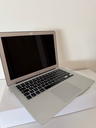 MacBook Air Gris Espacial