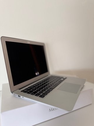 MacBook Air Gris Espacial