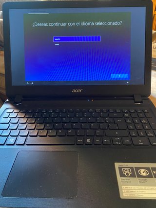 Portátil Acer Aspire ES 15 (AMD A9) + Cargador