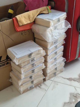 Caja de madera para coleccionar monedas
