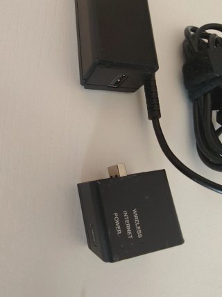Cargador Sony VGP-AC10V10 + Adaptador WiFi