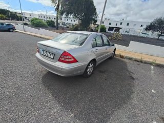 Mercedes-Benz Clase C 2004