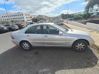 Mercedes-Benz Clase C 2004