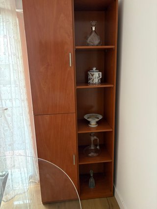 Estantería de madera