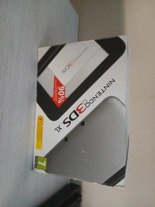 Caja Nintendo 3DS XL + Manuales+codigo de juego