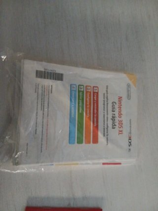 Caja Nintendo 3DS XL + Manuales+codigo de juego