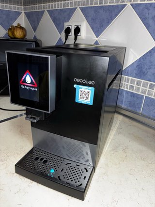 Cafetera Cecotec Negra