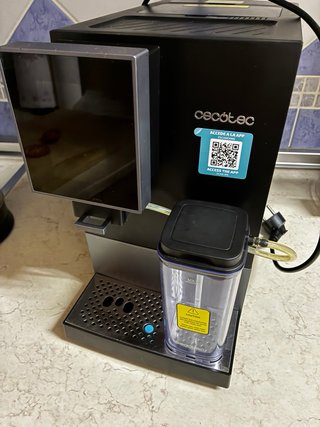 Cafetera Cecotec Negra