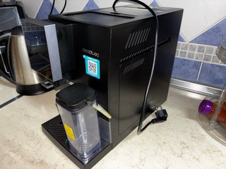Cafetera Cecotec Negra