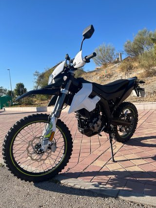 UM DSR 125 EX Enduro Moto