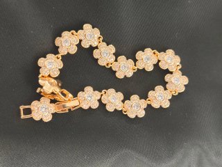 Pulsera Flor con Circonitas Dorada