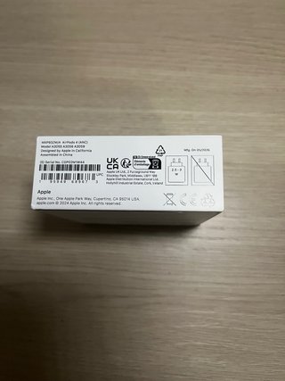 AirPods 4 ACN