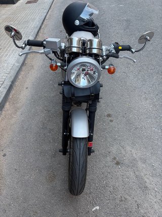 Mash Cafe Racer 125 Plata y Negra