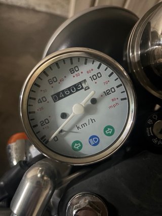 Mash Cafe Racer 125 Plata y Negra