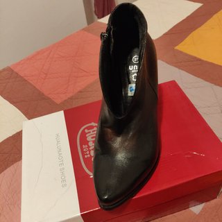 Botines piel negros talla 37