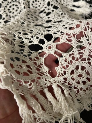 Naperon antigo crochet com franjas