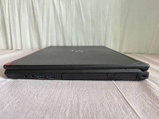 Fujitsu Lifebook I5, 8 gb ram, ssd 240 gb