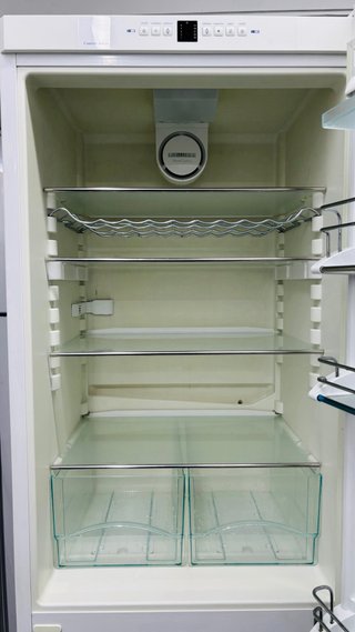 Nevera Liebherr Blanca