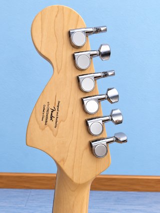 Squier Strat Affinity + Frontman 15G + regalos