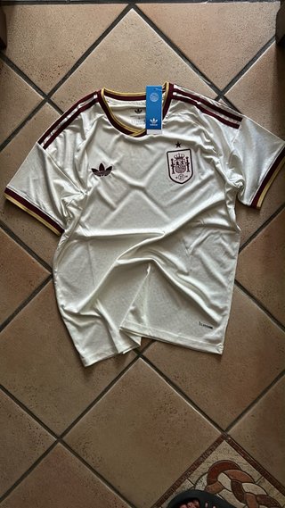 Completo Spagna x Adidas Tg L Nuova con cartellino