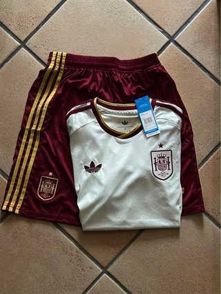Completo Spagna x Adidas Tg L Nuova con cartellino