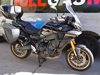 Yamaha Tracer 9 GT Negra y Dorada