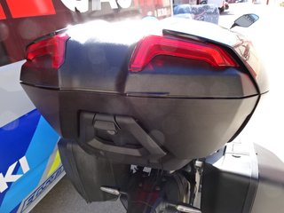 Yamaha Tracer 9 GT Negra y Dorada