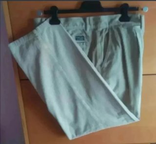 Pantalón de pana beige