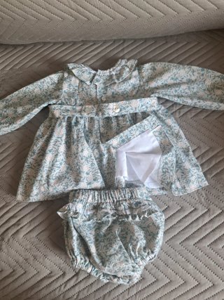 Conjunto bebé floral 6 meses