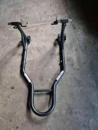 Caballlete trasero moto CRUIZER
