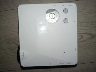 Mini proyector LED blanco