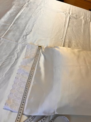 Juego de sábanas de raso blanco