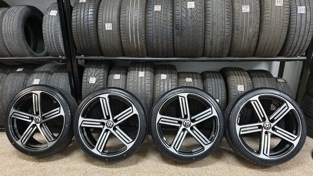 Llantas 19 VW Golf R300 Negro Pulido