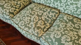Sofá clásico y 2 sillones a juego URGENTE.