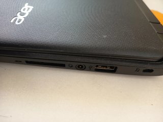 Acer Aspire ES1-132 Negro