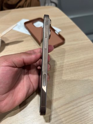 iPhone 16 Pro Max 256GB color desierto eSim