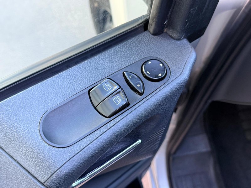 Mercedes-Benz Vito 113CDI Crew Larga 2011, foto 5
