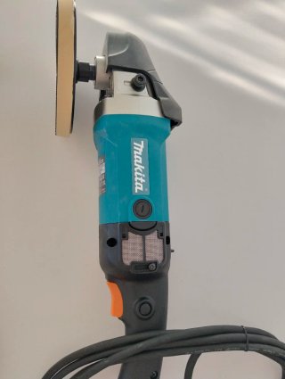 Pulidora Makita 180mm (7'') 9237CB Nueva