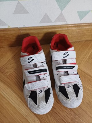 Zapatillas ciclismo Spiuk con calas SPD