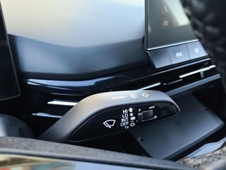 MG MG4 64kWh Luxury 150 kW (204 CV)