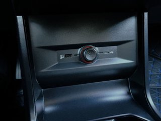 MG MG4 64kWh Luxury 150 kW (204 CV)