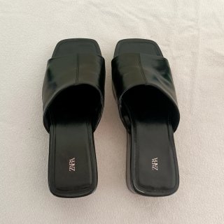 Sandalias-Zueco. Zara. T37