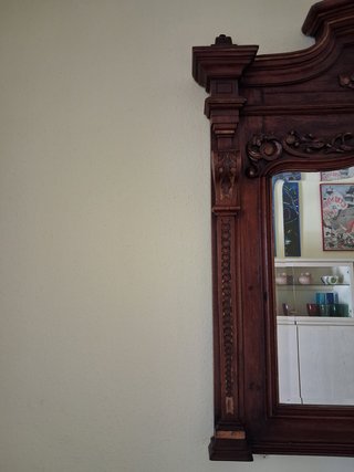 Espejo antiguo de madera tallada