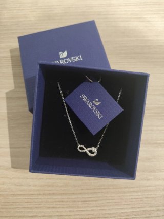 Collar Swarovski Infinity Bañado en Rodio