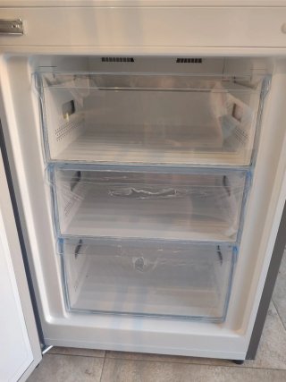 Frigorífico NUEVO Hisense 180cm Total No Frost