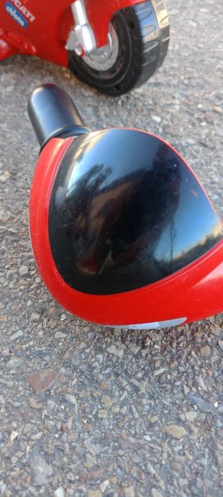 Moto de Juguete Ducati Roja y Blanca