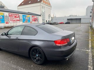 BMW 325i e92